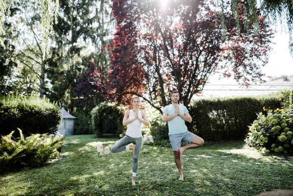 Wellnesshotel Antoniushof - Yoga im Hotelgarten